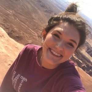 Meet your Posher, Sydnie